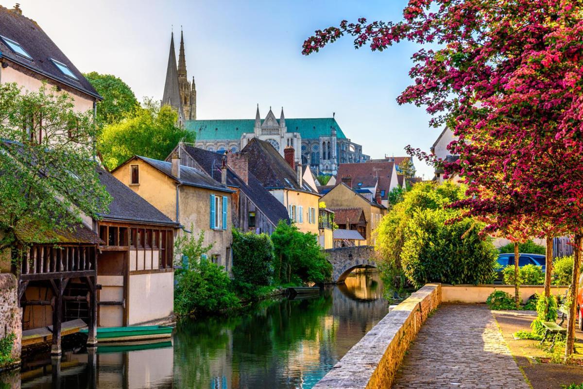 L'Atelier Des Reves Lägenhet Chartres Exteriör bild